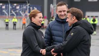 Em janeiro, presidente francês, Emmanuel Macron, foi a Nuuk e foi recebido pela primeira-ministra dinamarquesa, Mette Frederiksen, e o chefe de governo da Groenlândia, Jens-Frederik Nielsen.