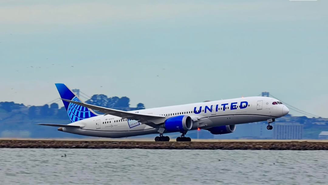 Foto de um Boeing 787-9 Dreamliner da United Airlines