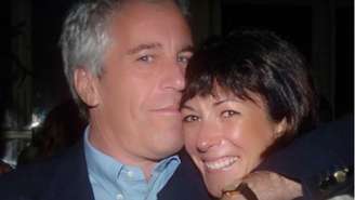 Jeffrey Epstein e Ghislaine Maxwell
