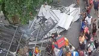 Andaime desaba e uma pessoa morre e outras duas ficam feridas em Copacabana