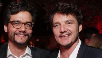 Wagner Moura e Pedro Pascal em evento da série 'Narcos', em 2016