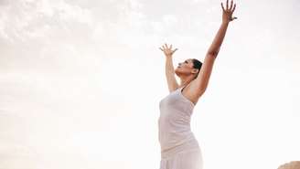 Mulher de bem com a vida