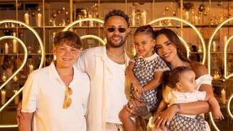 Neymar Jr. reúne Bruna Biancardi e os filhos em Réveillon luxuoso