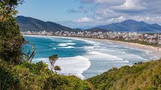 Bombinhas – depositphotos.com / lltrarbach