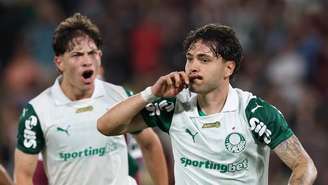 Maurício comemora gol pelo Palmeiras