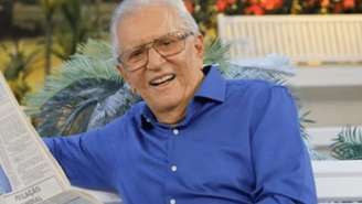 Carlos Alberto de Nóbrega está no ar com 'A Praça É Nossa' há 38 anos