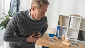 O Sinal de Frank ganhou fama por uma possível associação com doenças do coração, especialmente a doença arterial coronariana – depositphotos.com / ArturVerkhovetskiy