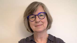 A psicolinguista americana Maryellen MacDonald diz que os pais devem dar aos filhos a oportunidade de fazer tarefas ligeiramente difíceis, mesmo que gerem ansiedade