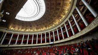 A Assemble Nacional francesa volta a discutir o direito au auxílio a morrer nesta segunda-feira (16)