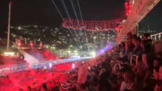 Show de drones da Superbet na Sapucaí foi vaiado pelo público