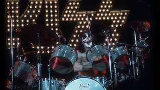 O baterista Peter Criss durante show do Kiss em 1976
