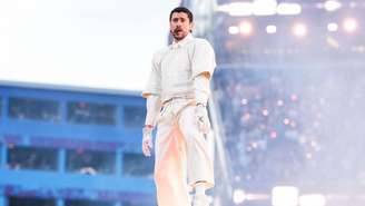 Bad Bunny chega ao topo da Billboard Hot 100 com 'DtMF' após show no Super Bowl (Todd Rosenberg/Getty Images)