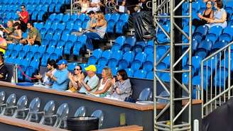 Carlo Ancelotti acompanha partida do compatriota Berrettini no Rio Open.