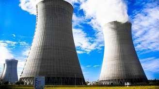 A expressão enriquecimento de urânio se refere ao aumento da porcentagem do isótopo U-235 em relação ao U-238, presentes no minério natural – depositphotos.com / Photobeps