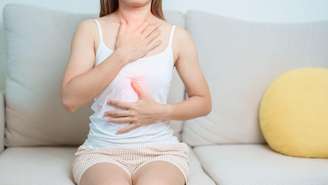 Conheça a respiração com mãos no abdômen e outras técnicas para desacelerar