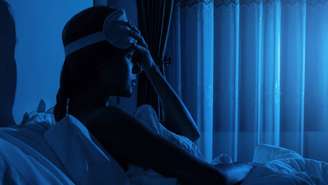 O ritmo circadiano é um ciclo de aproximadamente 24 horas que regula funções como sono, liberação de hormônios, temperatura corporal e níveis de alerta – depositphotos.com / AY_PHOTO