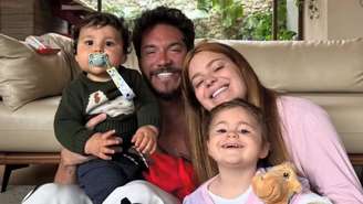 Eliezer e Viih Tube com os filhos, Ravi e Lua