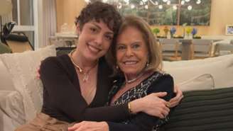 Fabiana Justus e a avó