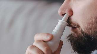 Vacina em forma de spray nasal de Stanford protege contra diversas ameaças