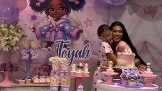 Pocah adia festa de aniversário da filha após crise