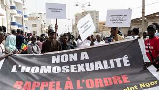 Manifestação em Dakar em 23 de maio de 2025 pedindo ao governo senegalês para adotar uma lei que endureça as sanções contre a homossexualidade no país.