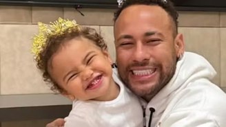 Fofura! Filha de Neymar encanta a web ao fazer oração: 'Pela família, pela saúde' / Reprodução: Instagram