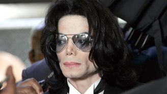 Família que era próxima de Michael Jackson acusa o cantor de abuso
