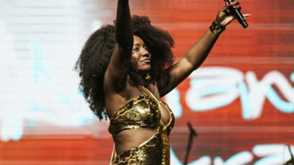 Luto! Morre cantora famosa que sofreu aneurisma ao 49 anos