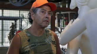 Joaquim ficará inconformado ao ser usado por Arminda no ferro