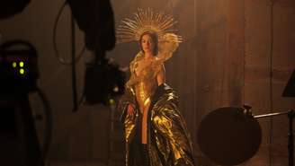 Anne Hathaway em 'Mother Mary'