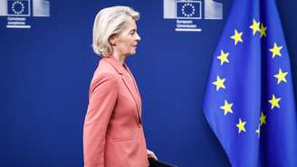 A Presidente da Comissão Europeia, Ursula von der Leyen, em Bruxelas, 27 de fevereiro de 2026.