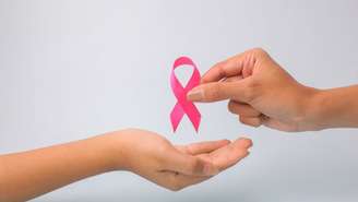 O câncer de mama permanece como o mais frequente, com 78.610 casos estimados