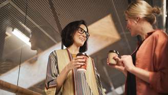 Descubra por que tomar café após o almoço pode causar deficiência de ferro e qual o tempo ideal de espera para manter sua saúde em dia
