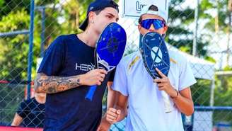 David Roma de preto e Godoy de branco 