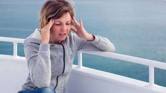 O mal do mar é uma forma de cinetose, um distúrbio ligado ao movimento que provoca náusea, tontura, mal-estar geral e, em casos mais intensos, vômitos – depositphotos.com / dexteris