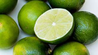 Aprenda a fazer a simpatia com limão para atrair prosperidade