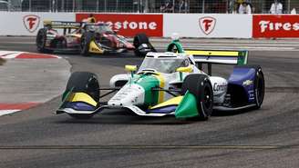 Carro de Caio Collet (#4) da AJ. Foyt