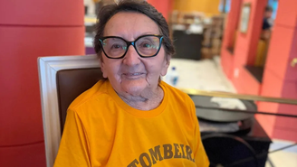 Tânia Maria, famosa por interpretar Dona Sebastiana, não pôde comparecer à premiação, mas fez sua própria cobertura nas redes sociais