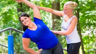 Cuidar da saúde mental também envolve movimentar o corpo. Exercícios liberam substâncias que promovem bem-estar, ajudam no sono e fortalecem a autoestima – depositphotos.com / Kzenon