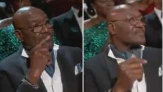 A reação de Delroy Lindo chamou atenção durante o anúncio do prêmio vencido por Sean Penn no Oscar. Enquanto o teatro e os concorrentes aplaudiam, o ator de Pecadores permaneceu imóvel e visivelmente abatido. Segundo relatos da imprensa internacional, Lindo parecia bastante desapontado com o resultado e evitou qualquer celebração no momento.