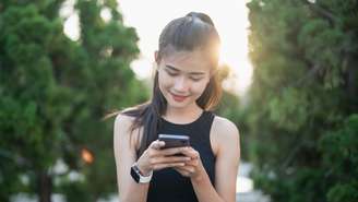 WhatsApp lança contas supervisionadas para crianças; pais poderão controlar contatos, grupos e privacidade no aplicativo 