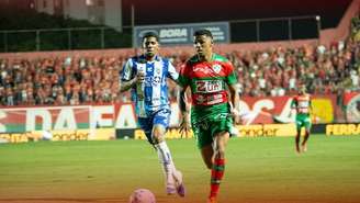 Portuguesa abriu 2 a 0, mas sofreu a virada no Canindé.