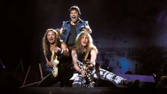 Iron Maiden em 2001