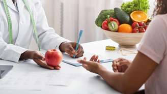 Veja como a alimentação influencia na endometriose e SOP