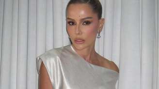 Deborah Secco celebra 46 anos