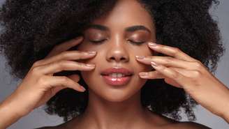 Descubra como adaptar seu skincare no outono com dicas do Dr. Dieick de Sá