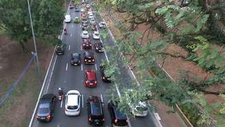 Branco, preto e prata dominam 57,2% da frota brasileira. Veja o levantamento da Veloe e Fipe sobre as cores de carros mais populares e as que mais crescem