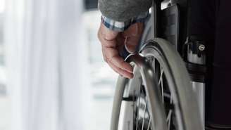 cadeira de rodas_depositphotos.com / NatashaFedorova