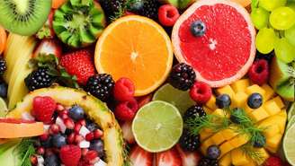 Veja quais são as frutas que ajudam a reduzir o inchaço