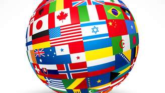 Antes de buscar um segundo passaporte, é essencial entender direitos, impostos e possíveis restrições – depositphotos.com / -Baks-